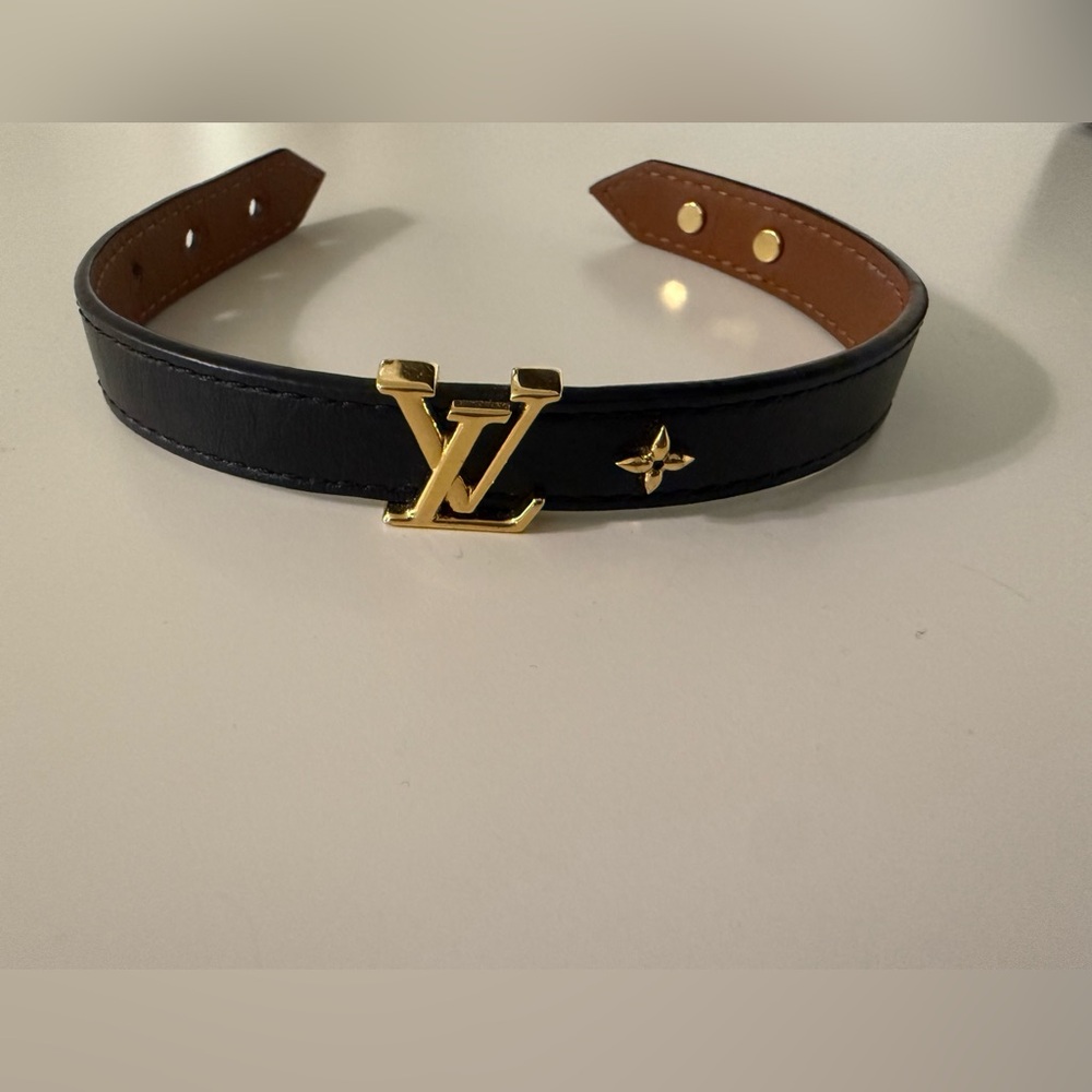 Louis Vuitton Black Leather Bracelet with Gold Emblem - Picture 2 of 15